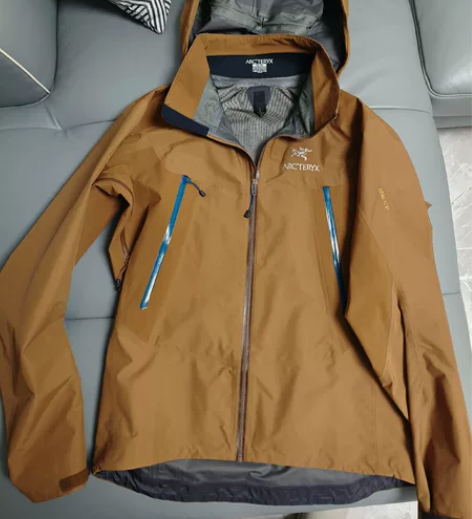 始祖鸟 Arcteryx 硬壳冲锋衣，货号...