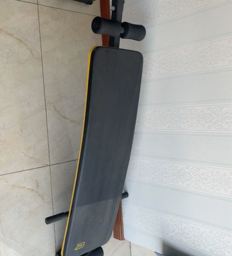 出闲置仰卧起坐健身器材 感兴趣的话点“我想...