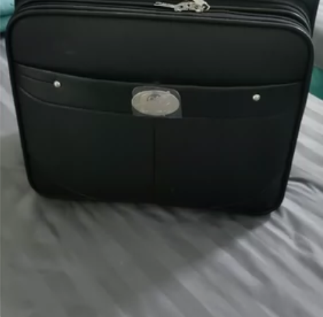 男士商务行李箱，超级好质量，全新未用 感兴...
