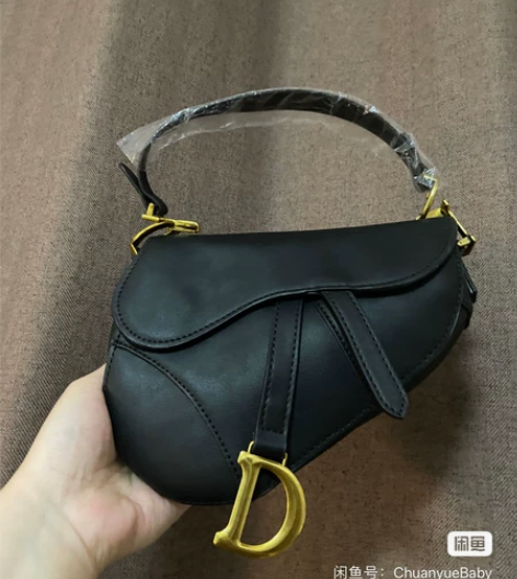 马鞍包小挎包 感兴趣的话点“我想要”和我私...