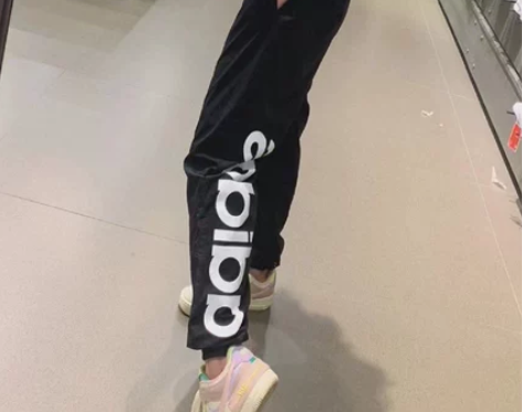 阿迪达斯女子梭织运动大标收口薄款长裤子女 ...