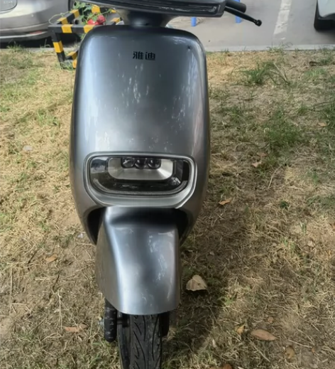 雅迪电动车,用旧雅迪车换购价2700块钱买...