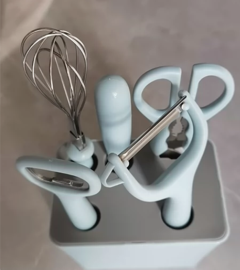 打蛋器，削皮刀，开瓶器套装。 公司赠送，未...