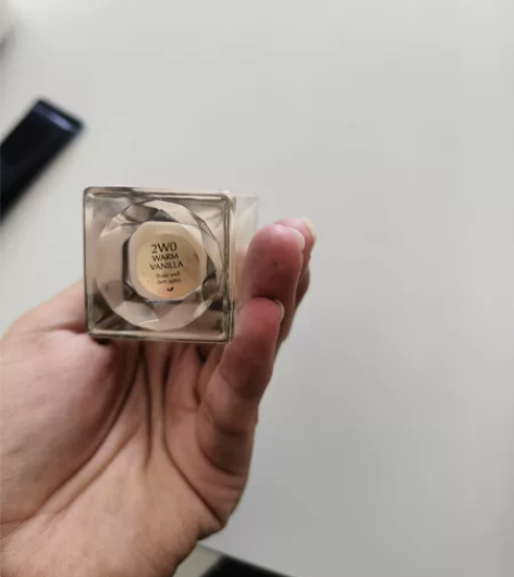 雅诗兰黛白金粉底液，色号2w0，去年开封，...