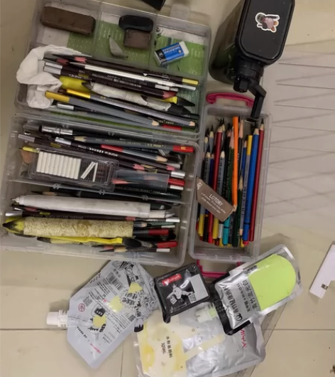 已联考完学生出美术工具 一条龙服务，自己看...