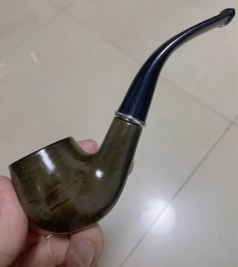 网店关店了，还有一些实木烟斗，便宜出了，手...