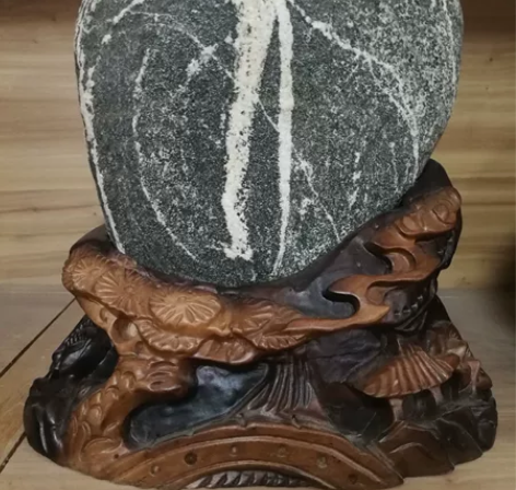 东岳原石一块圆润规整清晰干净无修是居家办公...