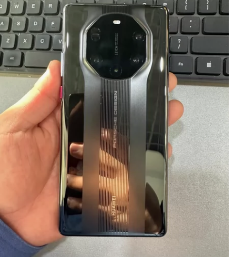 个人自用华为mate40RS保时捷，成色9...