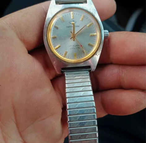 拆迁村收来的的航天手表一块，走时，17钻，...