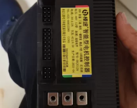 ?哈啰棒途e13控制器  上面写着48v ...
