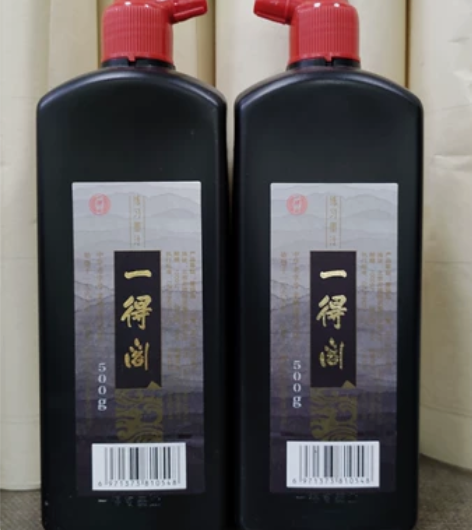 一得阁墨汁，淡香型。 之前写大字，买了20...
