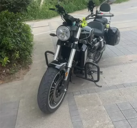 大力神ur巡航太子，400cc双缸水冷，前...