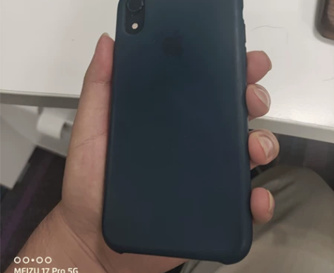 Iphone XR 128G XR出了名的...