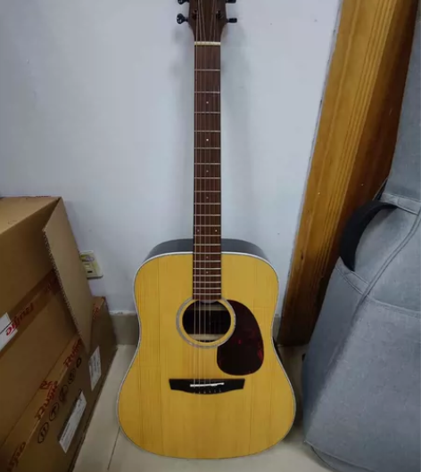 恩雅Q1吉他，毕业了没时间玩了，买来用的很...