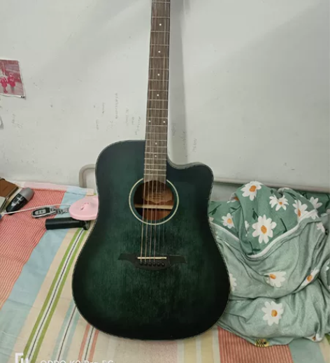 雷克斯，吉他有需要的联系我通州区玉带河西街...