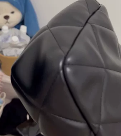 纽芝兰 有一点儿磨损不明显 正品保证，有购...