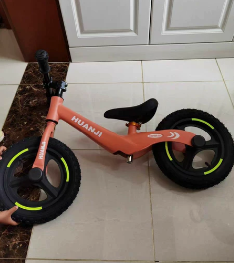 宝宝滑行车玩具车自行单车学步滑步车平衡车无...