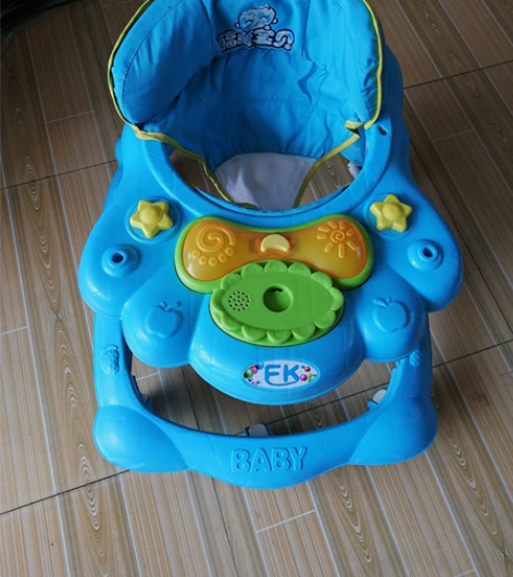 婴儿学步车，本地自提 感兴趣的话点“我想要...