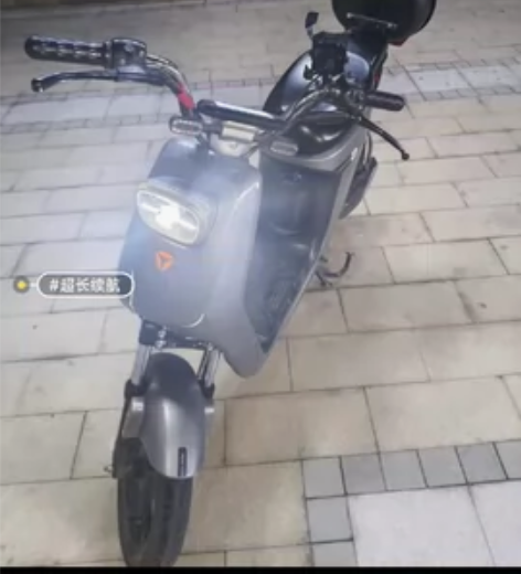 雅迪品牌新国标小龟王电动车，车挺新的，买来...