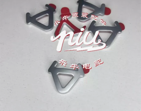 小牛的牛头标，牛标，有立体感，厚度大概一到...