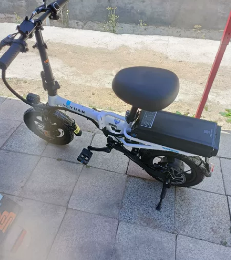 二手绿源代驾折叠电动车48v20a 购于5...