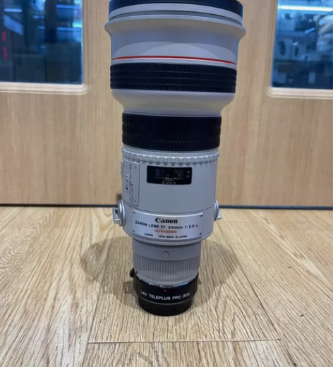 佳能EF300mmf2.8一代镜头,不防抖...