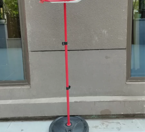 小朋友玩的篮球架,买成60多,篮筐上的网已...