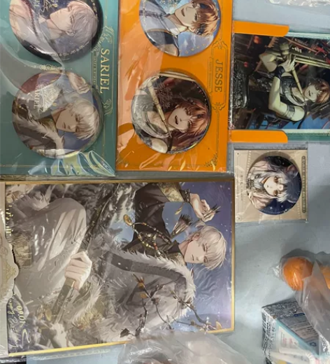 夏鸣星23生日吧唧收藏卡 齐司礼22生日吧...