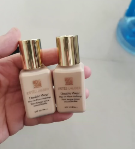 雅诗兰黛粉底液15ml 我是混油皮一直用...