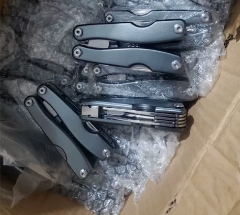 钳子，全新大号多功能钳子，重约半斤，带锁定...