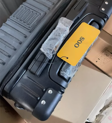 全新仅拆封】SOO旅行箱20寸黑色拉杆箱密...