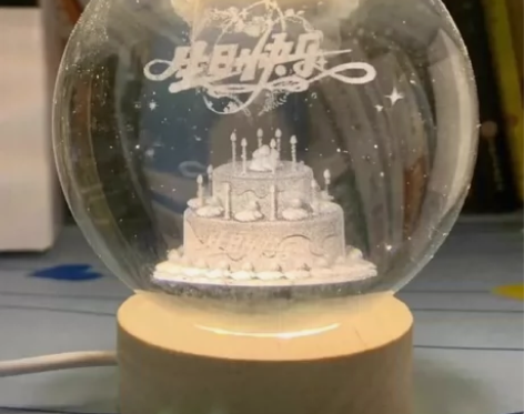 【全新包邮】宇宙系列水晶球小夜灯 13.5...