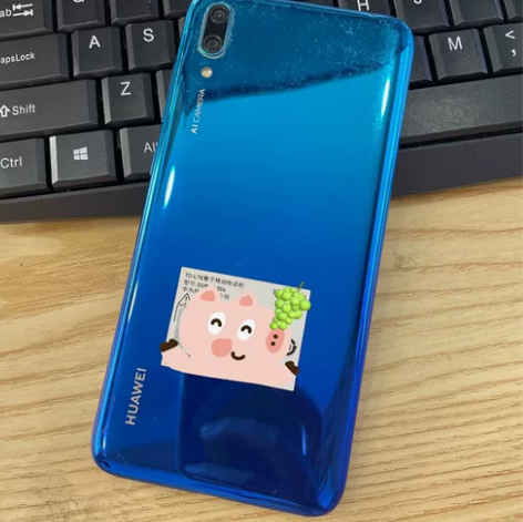 华为畅享9，内存4?128，屏幕上方玻璃摔...