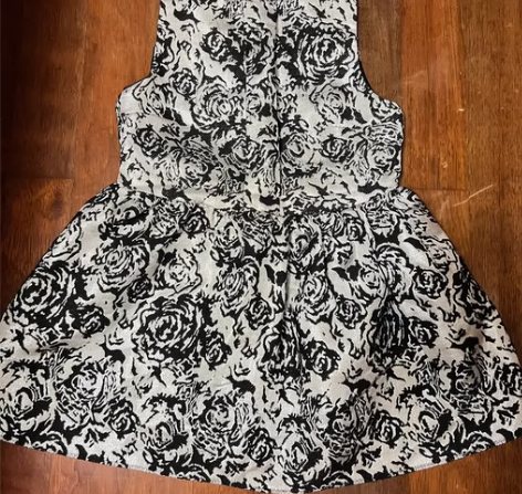 日本代购春秋款银色立体花朵背心蓬蓬裙连衣裙...