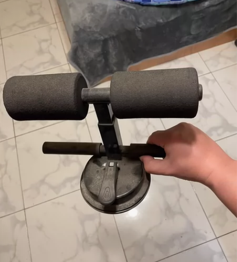 京东京造仰卧起坐健身器材 感兴趣的话点“我...