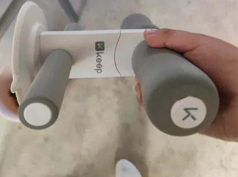 keep的仰卧起坐器，吸力很强，锻炼腹肌必...
