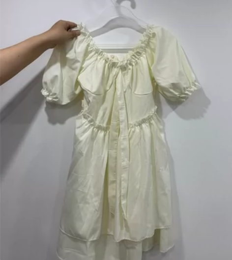 模特拍版用的 一次没穿过 吊牌包装袋都在 ...