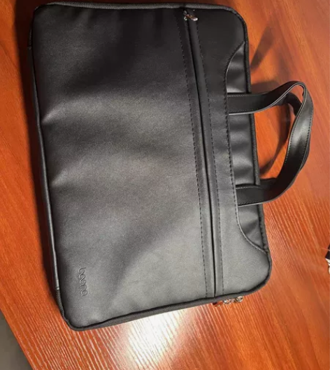 电脑手提包14寸，黑色，收纳空间大，绒毛内...