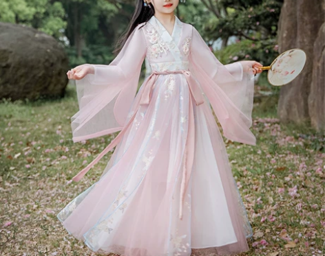 新款汉服女童春秋儿童古装裙子女古风超仙连衣...