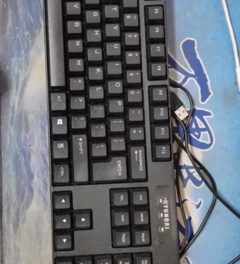 黑色有线键盘 感兴趣的话点“我想要”和我私...