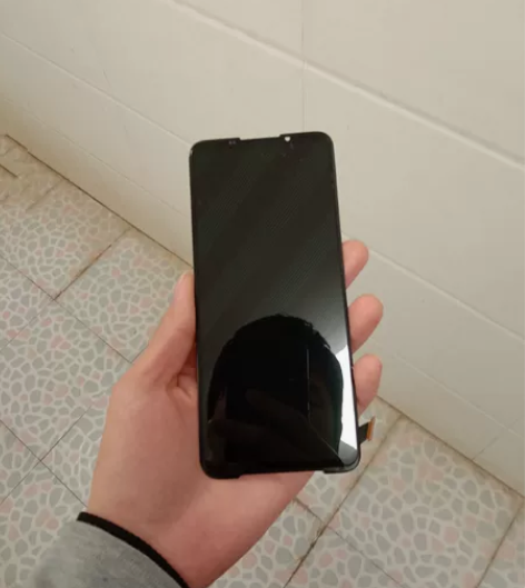 黑鲨3原装屏换电池的时候把屏幕排线搞断了带...