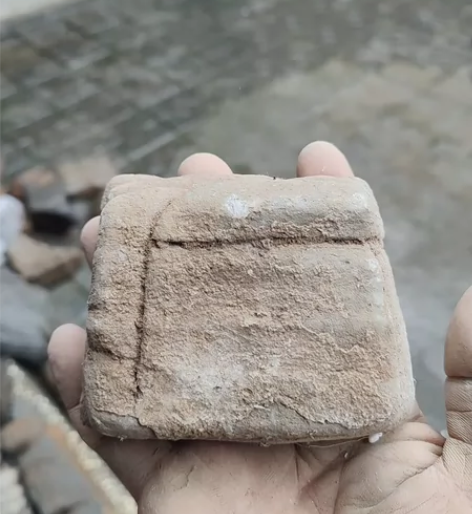 奇石，四方来财，镇纸！ 感兴趣的话点“我想...