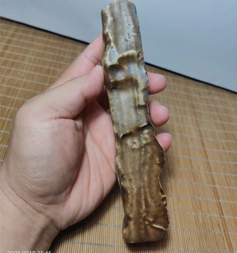 新疆戈壁老皮包浆泥石长条镇纸镇尺包邮 手感...