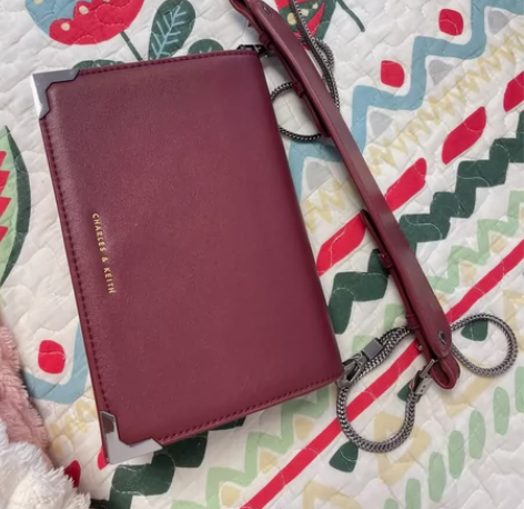 小CK的包，专柜买的背了一次！！！底部被我...