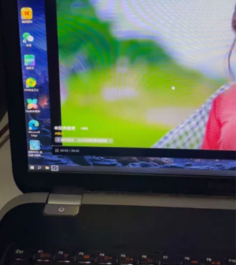 戴尔笔记本  17寸1920×1080屏幕...