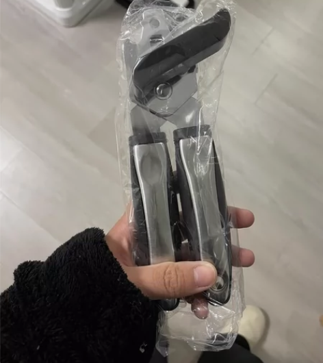 全新没用过的开瓶器，不锈钢的，搬家整理发现...