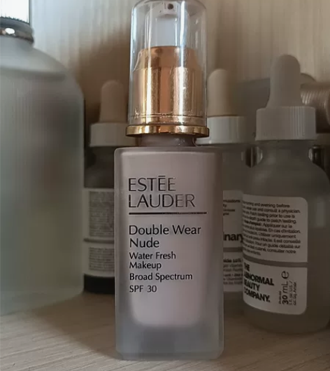 雅诗兰黛DW-NUDE粉底液，色号2C3感...