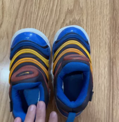 耐克儿童 9C 内长15 九新 感兴趣的话...