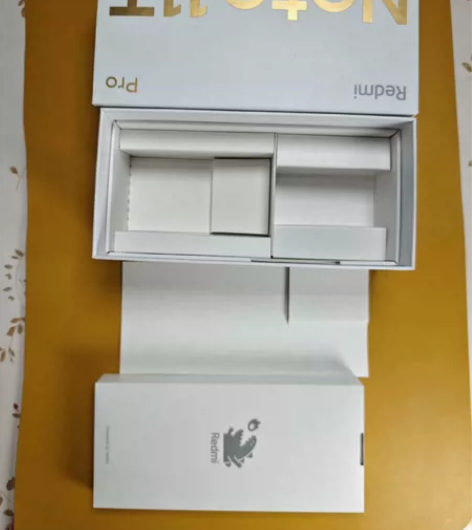 红米note11TPro手机包装盒，发货如...