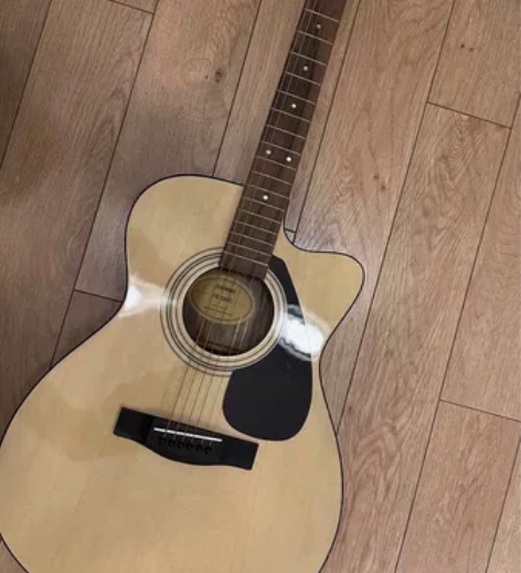 三分钟热度买了吉他 就弹过几次 有意愿的联...